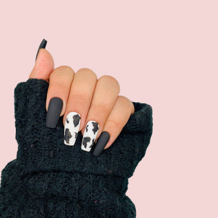20 Simple Black Nail Art Design Ideas #naildesigns #nailartideas | Stiletto  nail art, Nail art designs, Black nail art